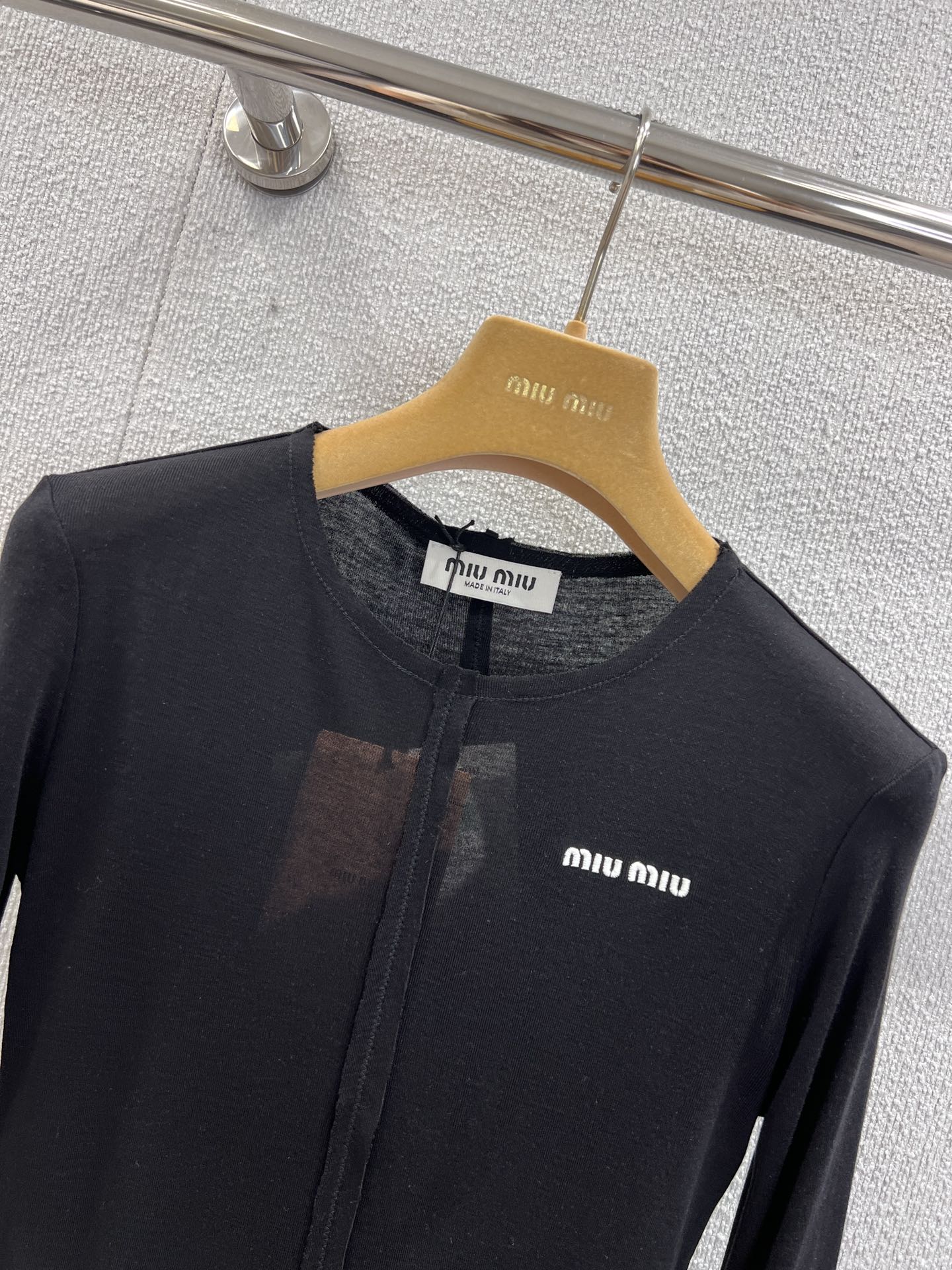 Miu 25fw base layer shirt