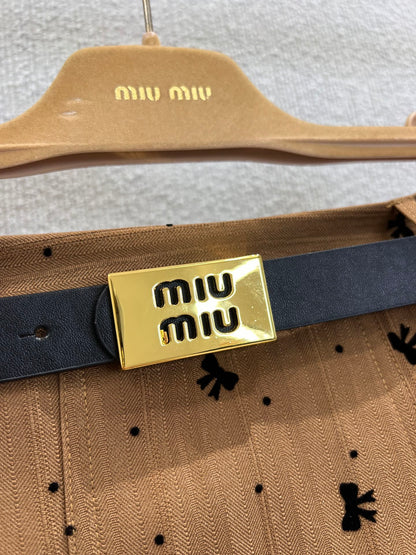 Miu 25ss pleated skirt