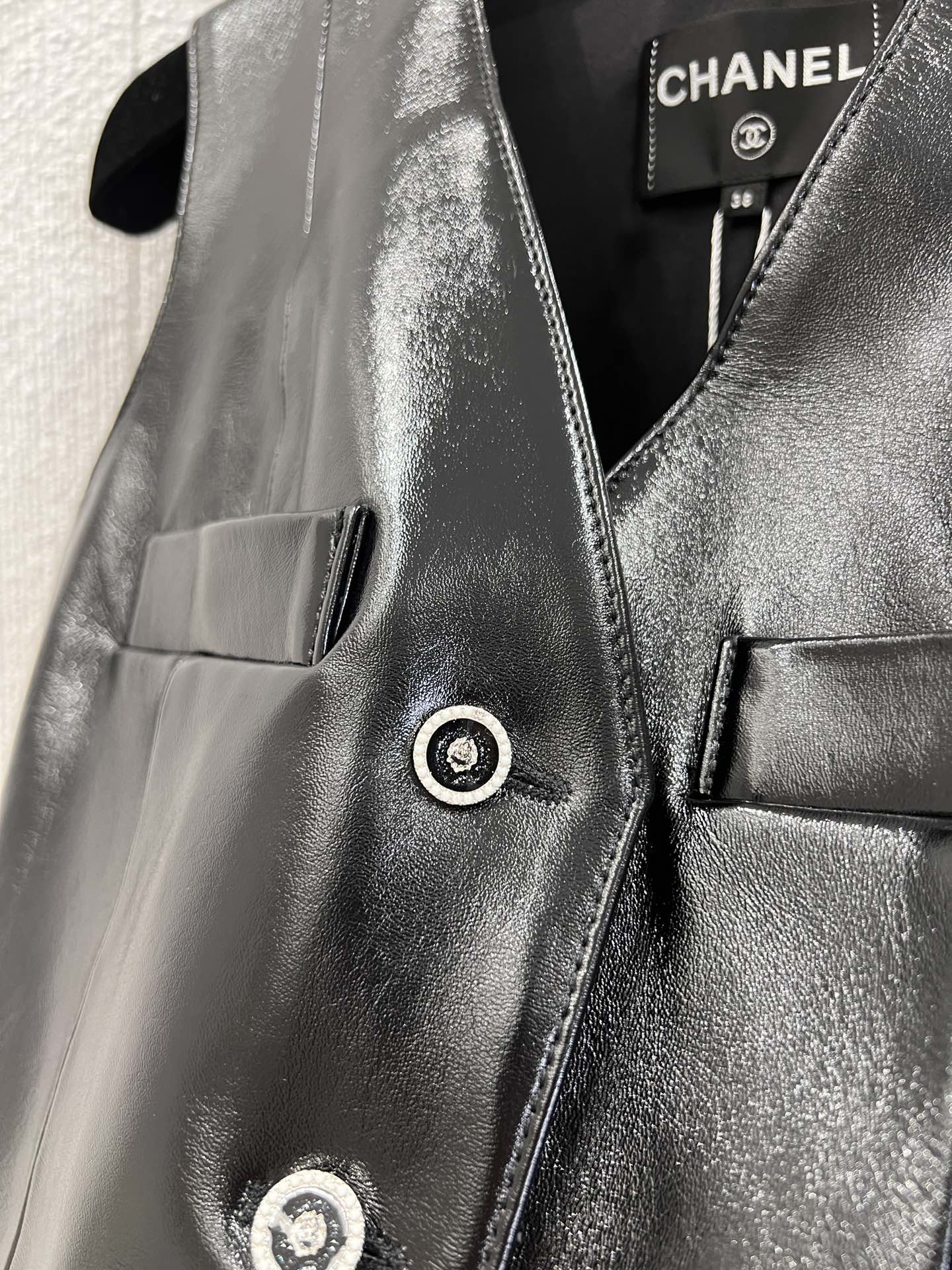 Chan 25fw leather vest