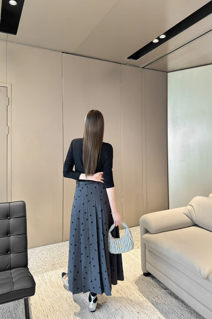Miu 25ss pleated skirt