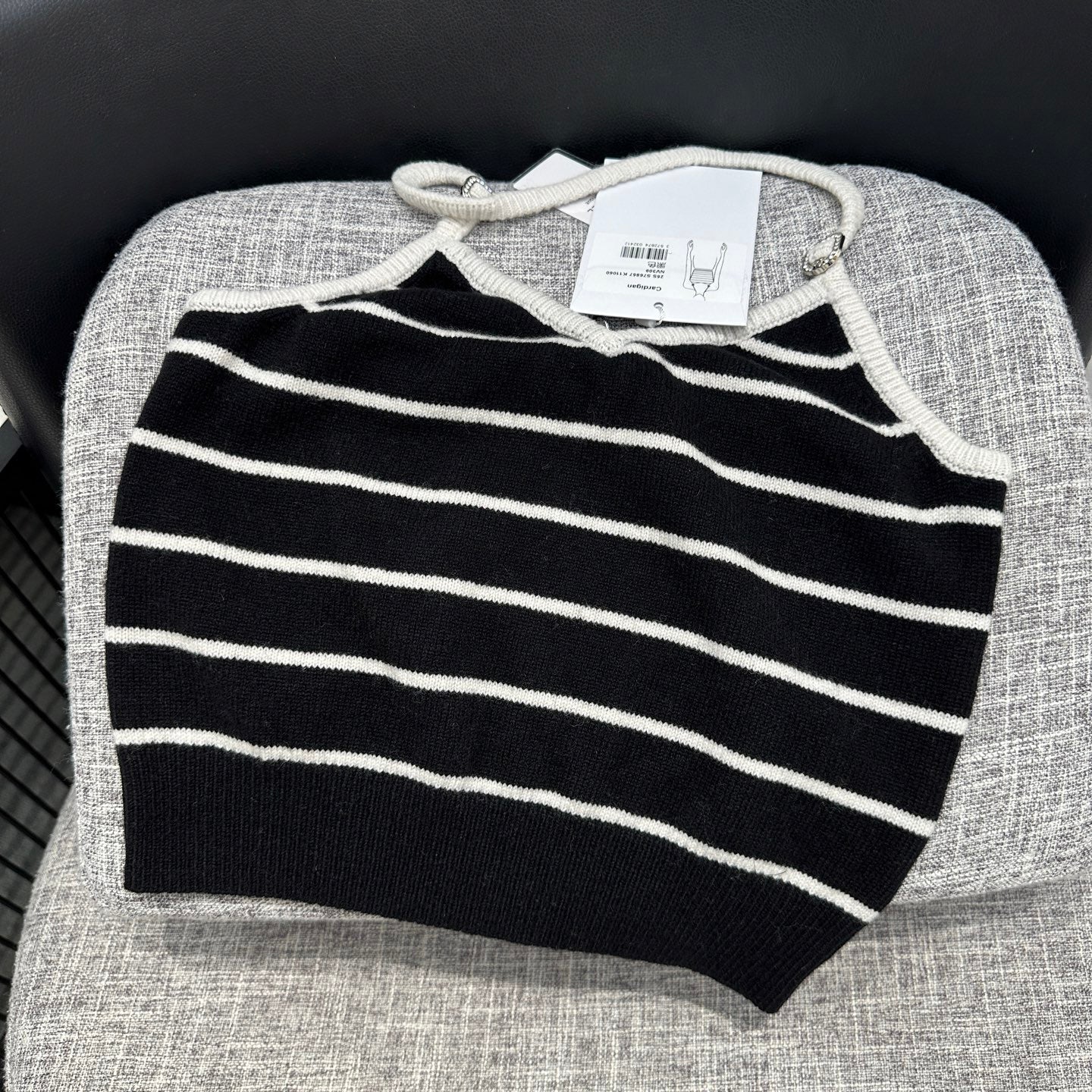 Ch 25ss knitted vest