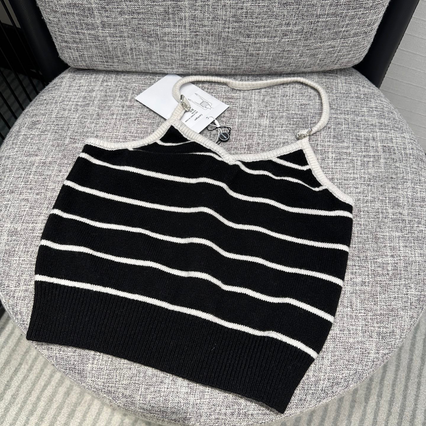 Ch 25ss knitted vest