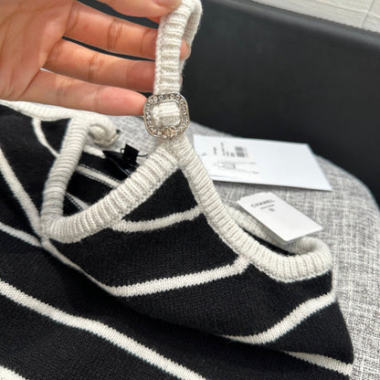 Ch 25ss knitted vest