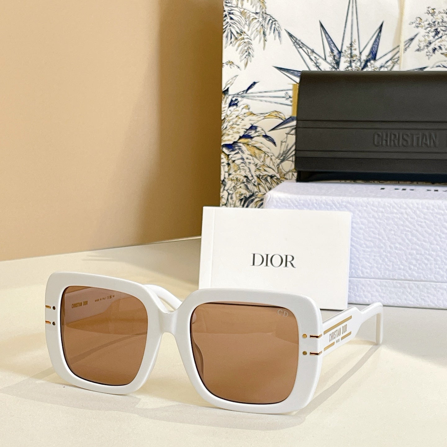 D signatureS11F sunglasses