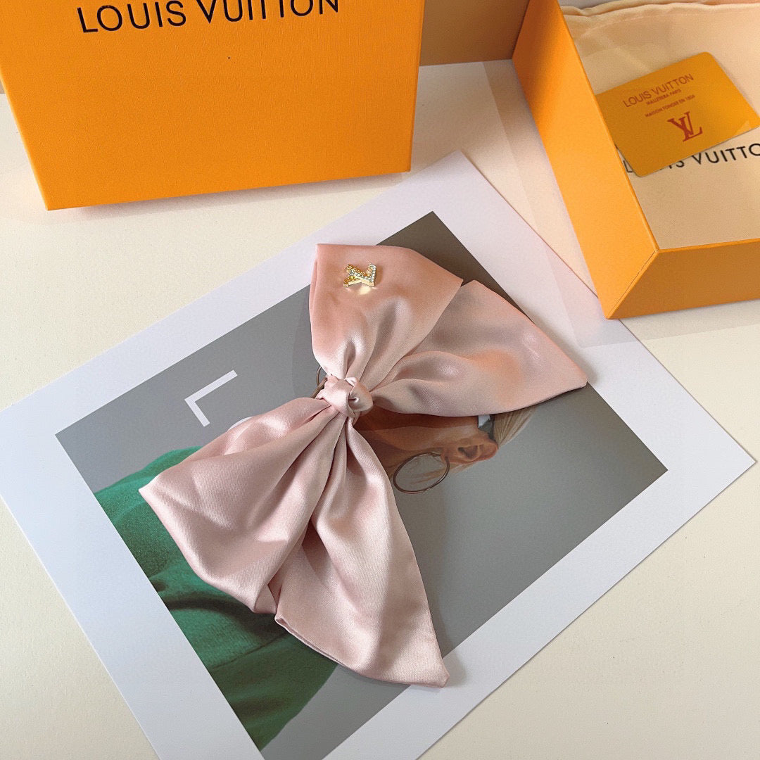 L hair clips