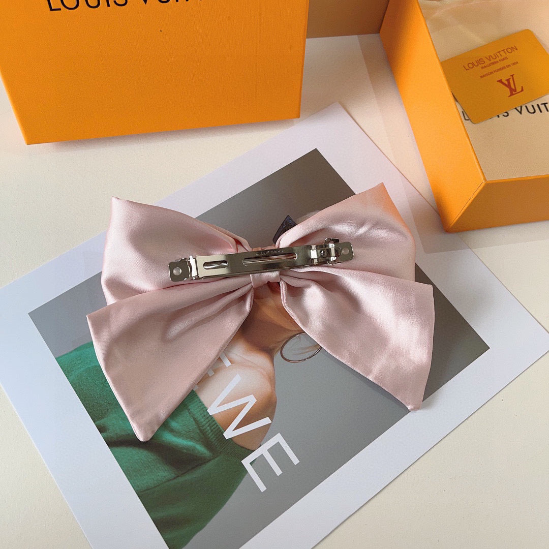 L hair clips