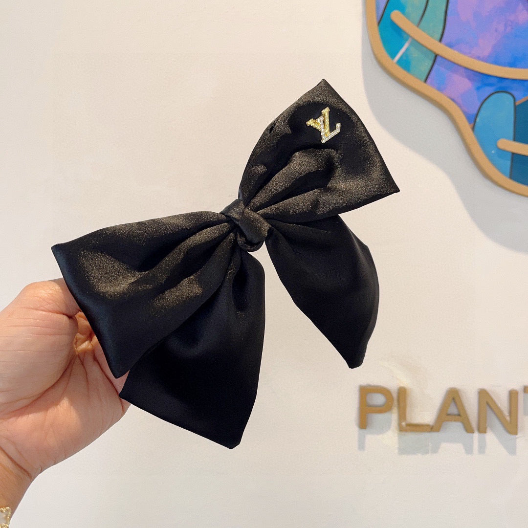 L hair clips