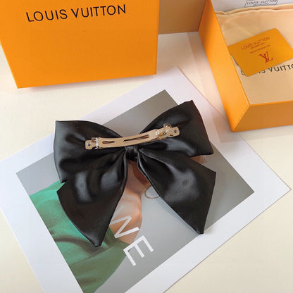 L hair clips