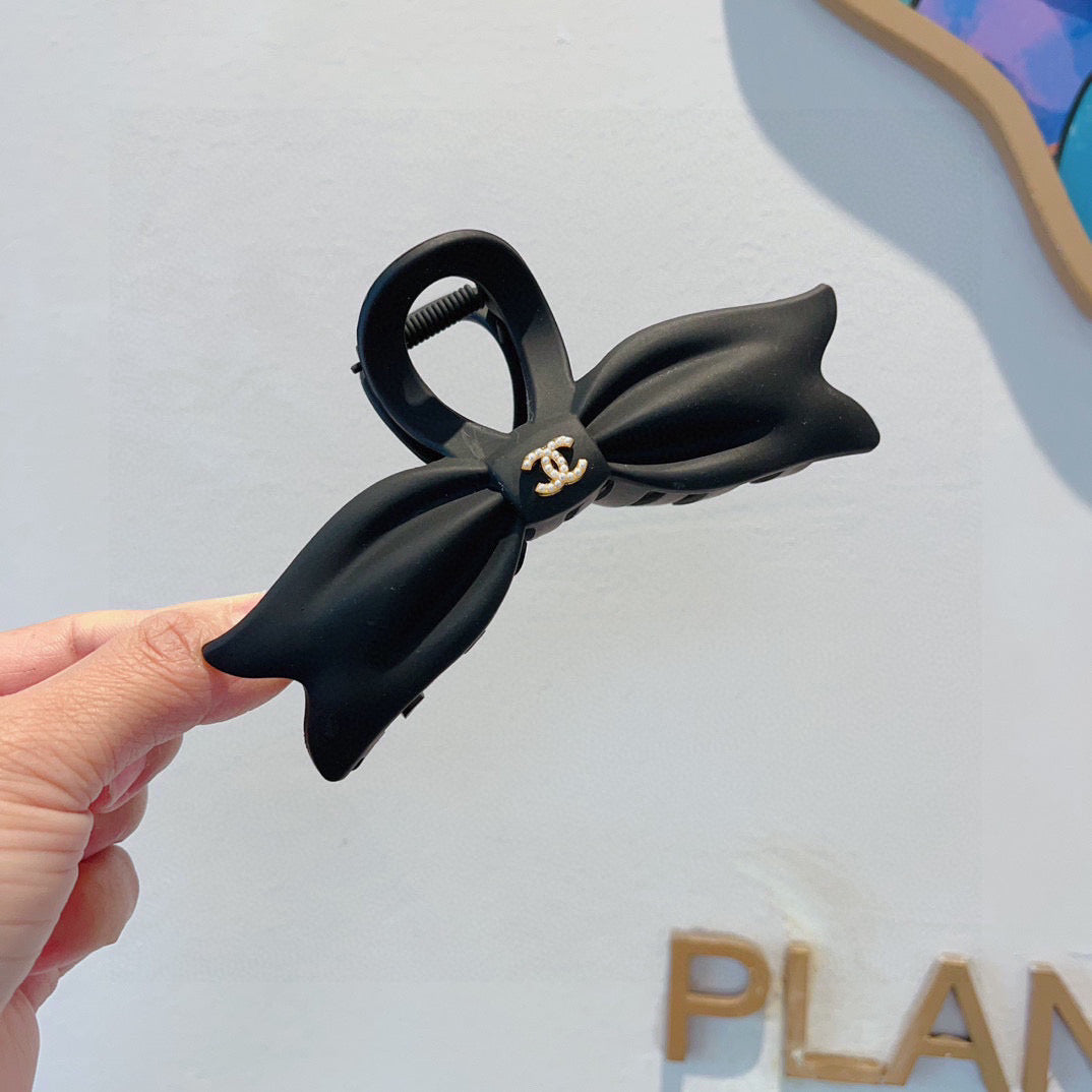Ch hair clips