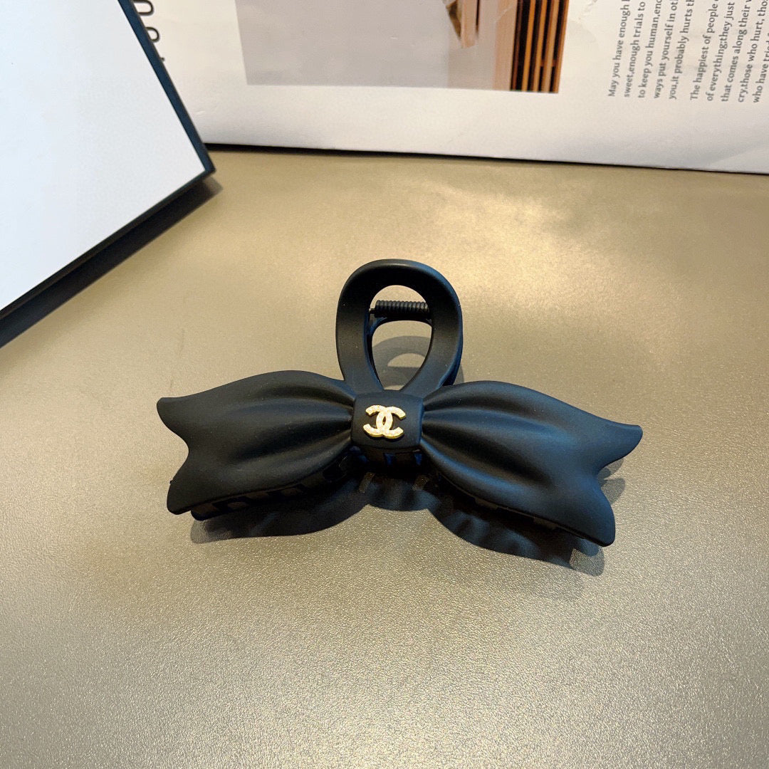 Ch hair clips