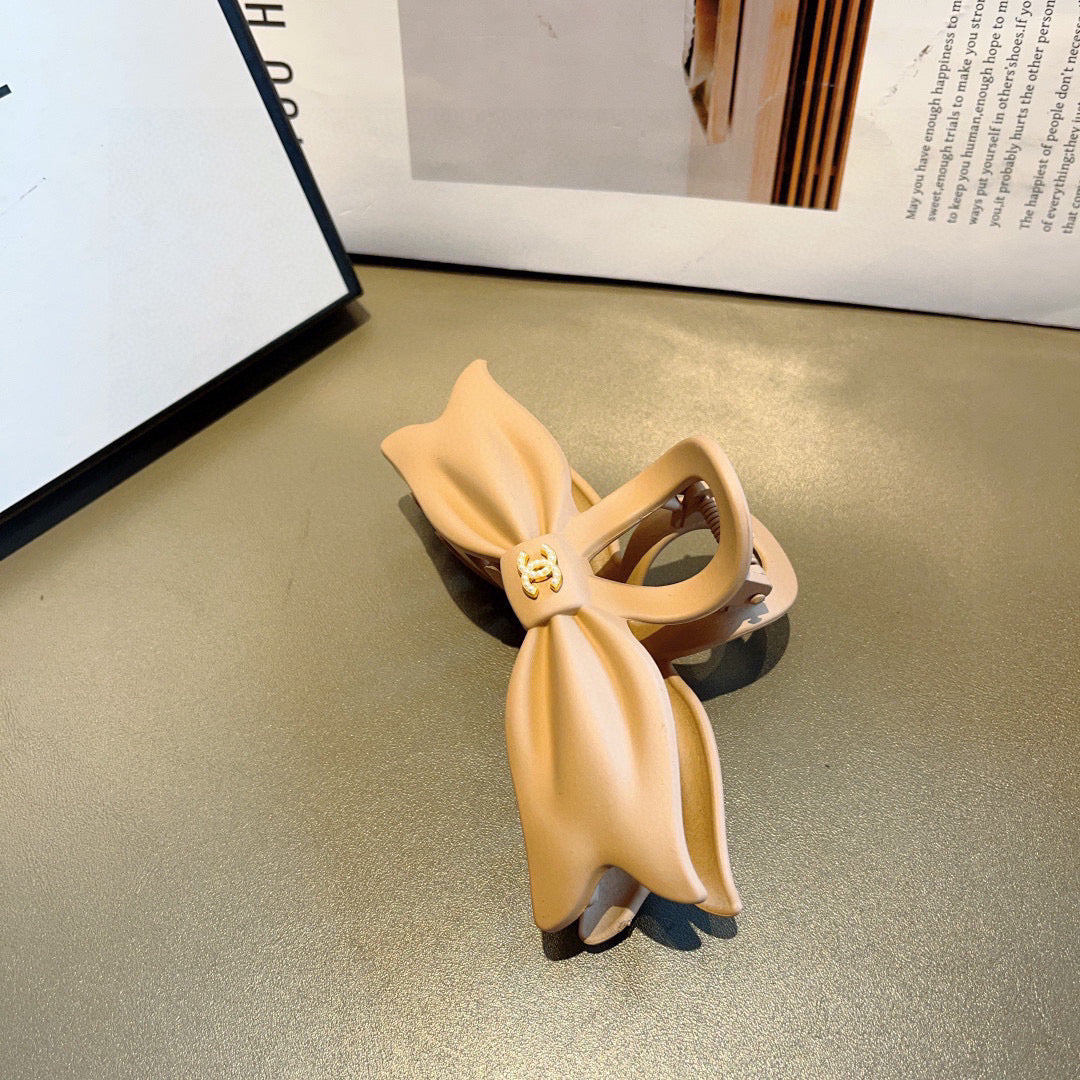 Ch hair clips