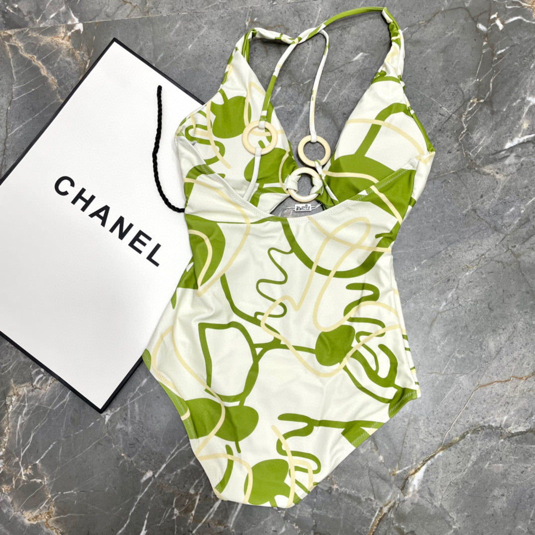 H swimsuit