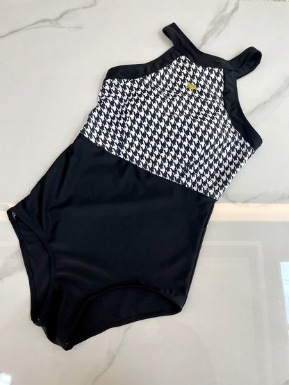D swimsuit