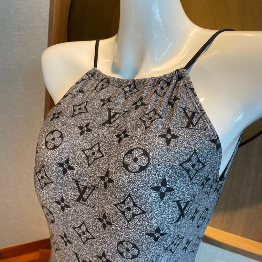 L swimsuit