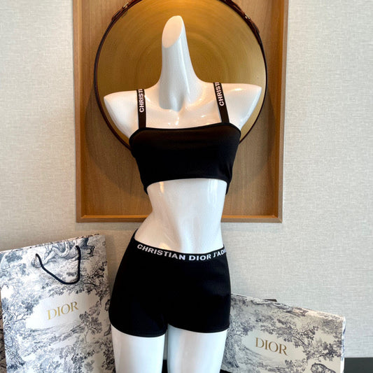 D swimsuit