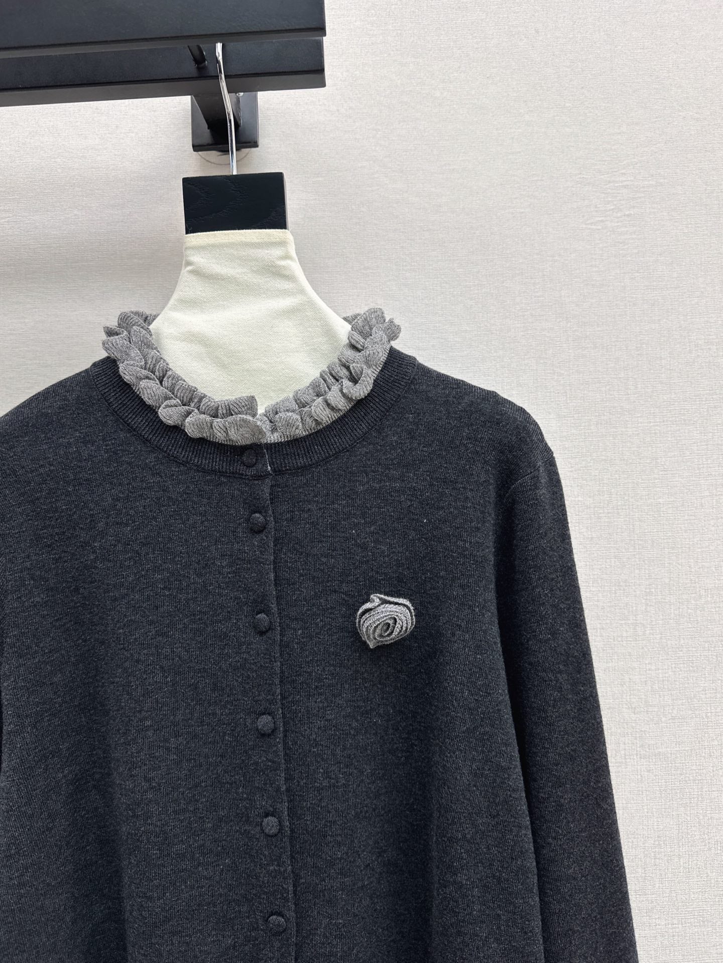 Ch 25ss knitted cardigan