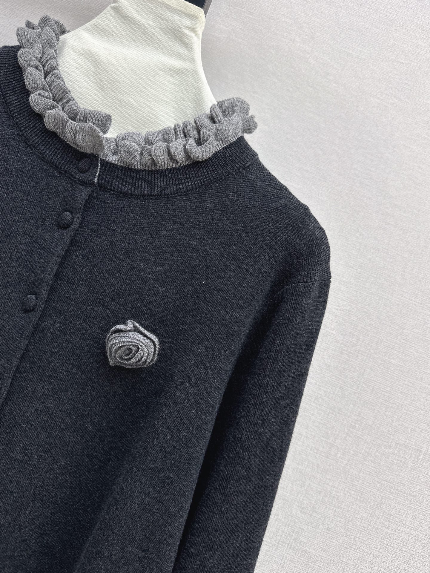 Ch 25ss knitted cardigan