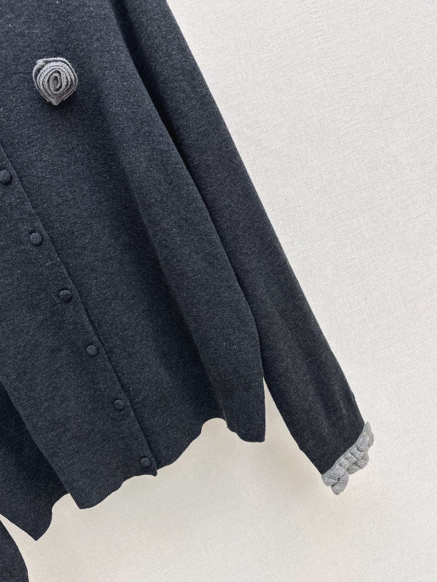 Ch 25ss knitted cardigan