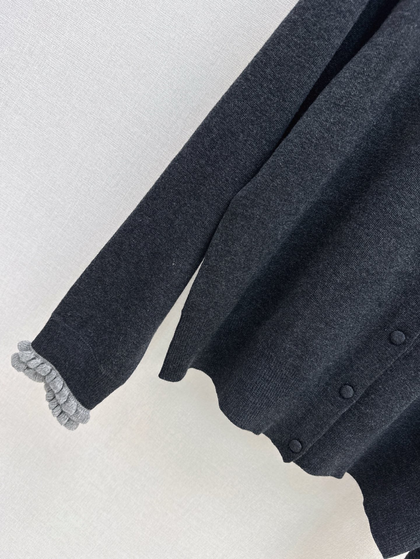 Ch 25ss knitted cardigan