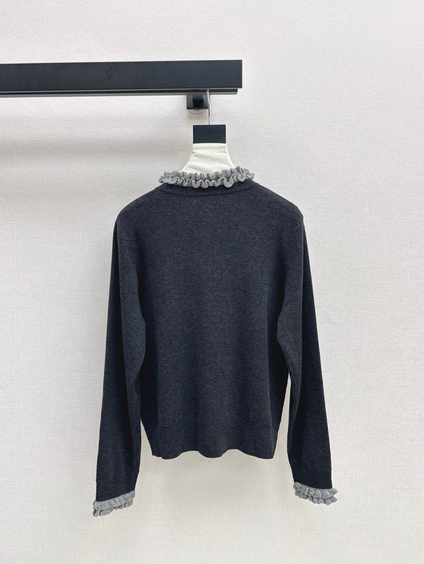 Ch 25ss knitted cardigan