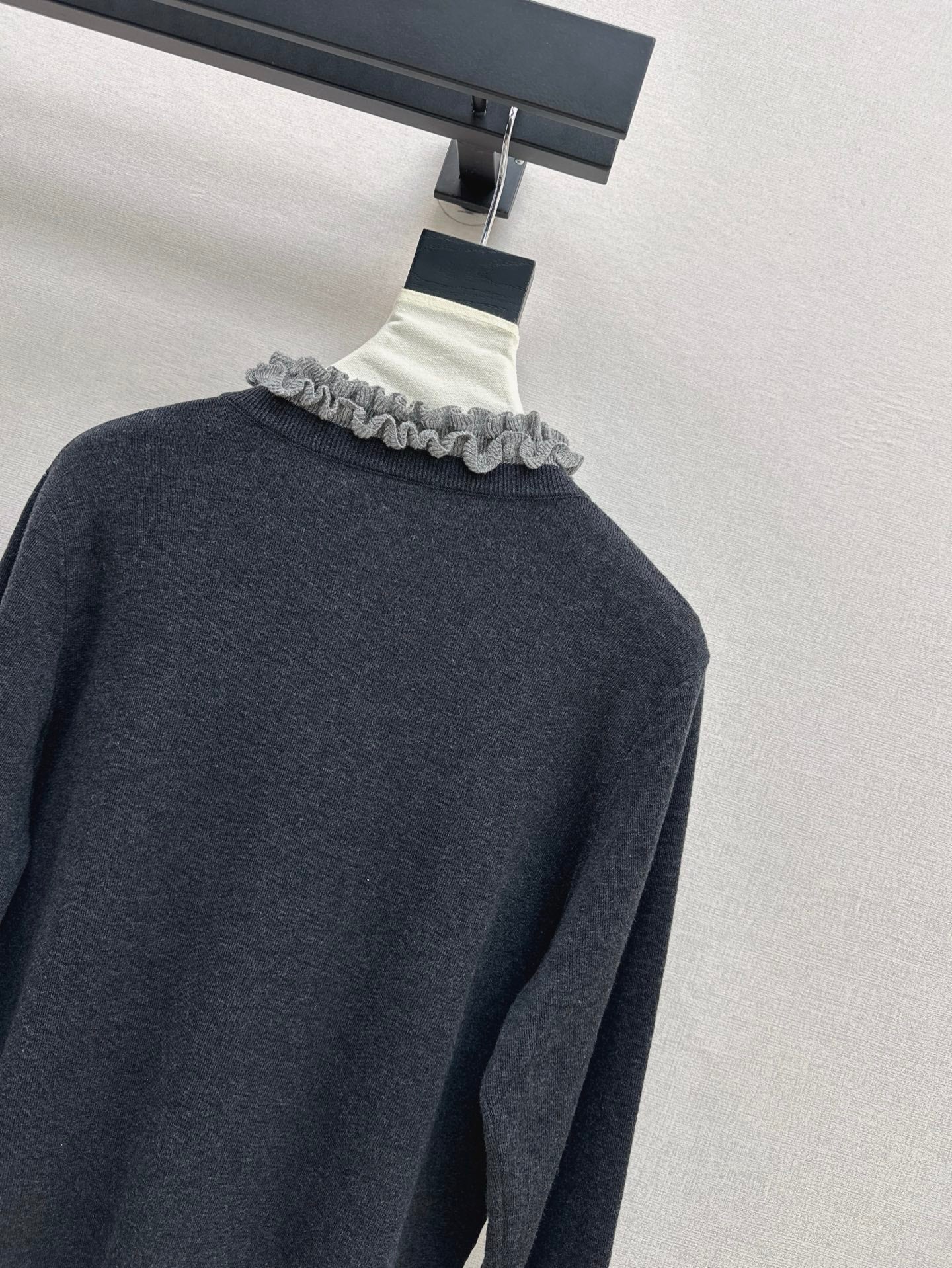 Ch 25ss knitted cardigan