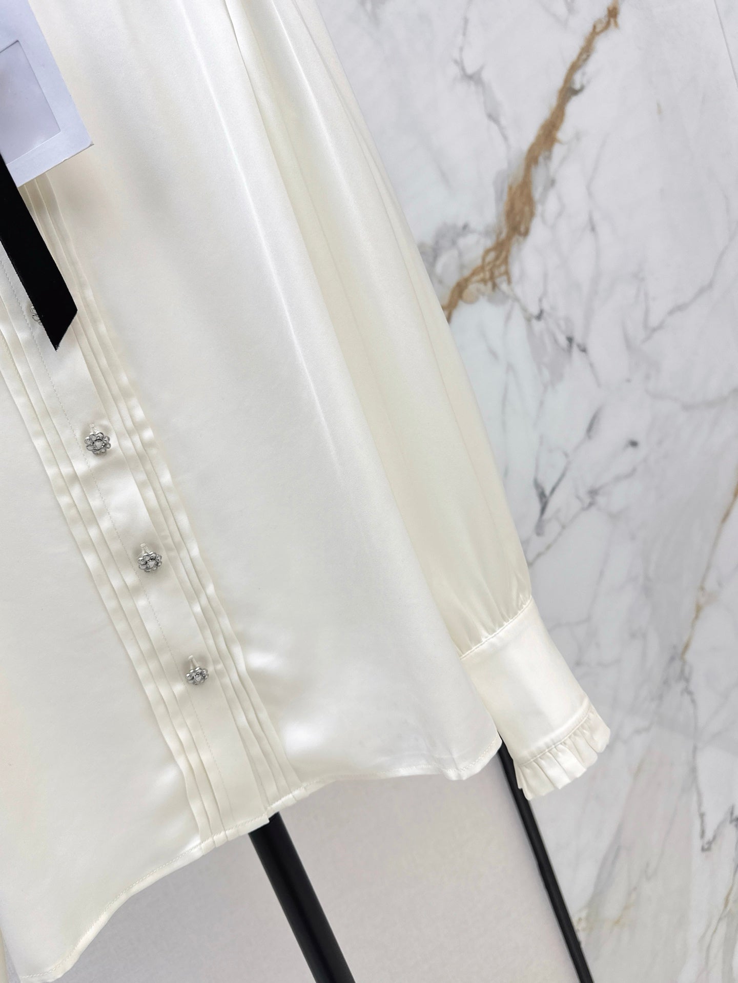 ch 25ss ruffle shirt