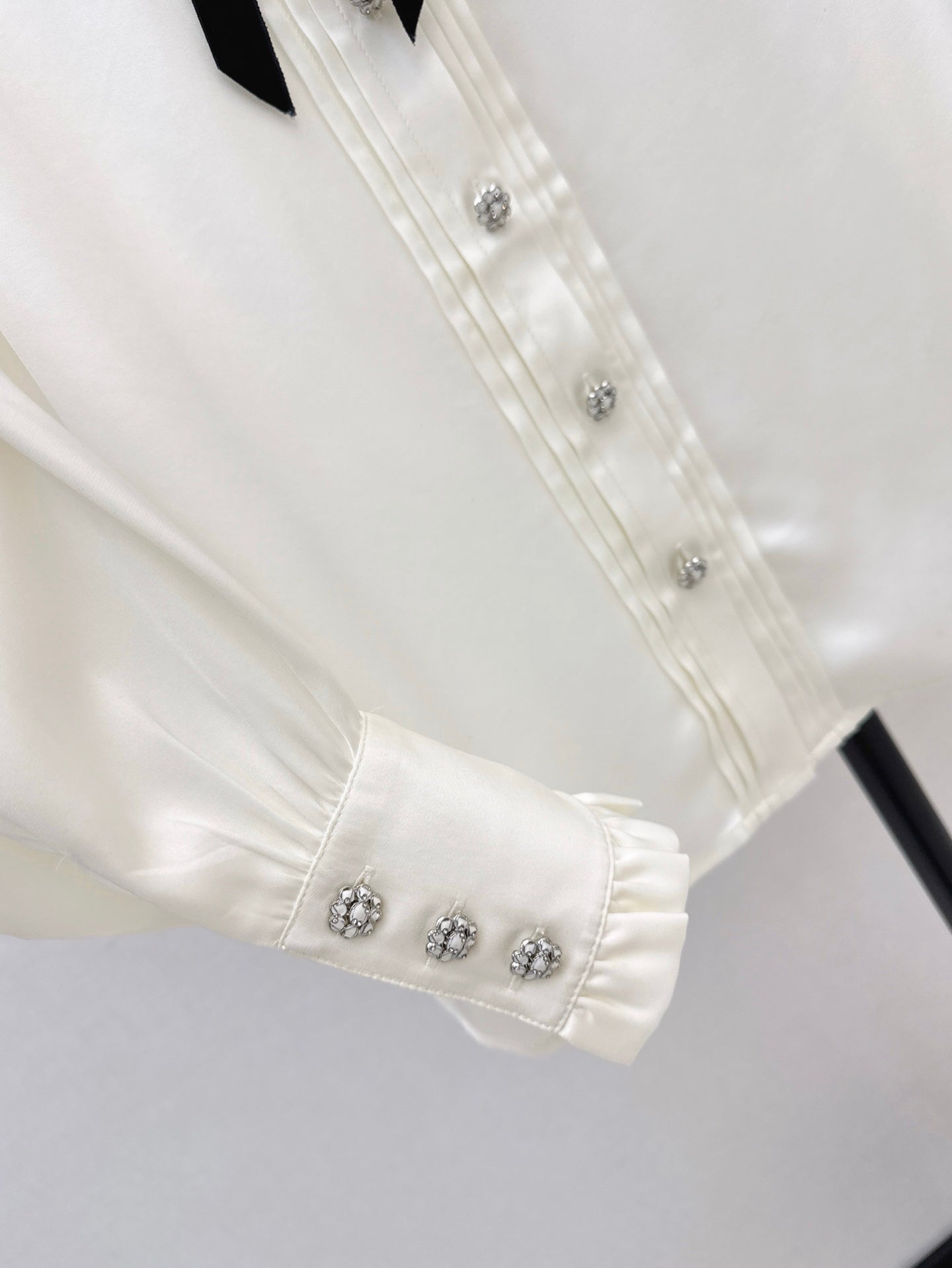ch 25ss ruffle shirt