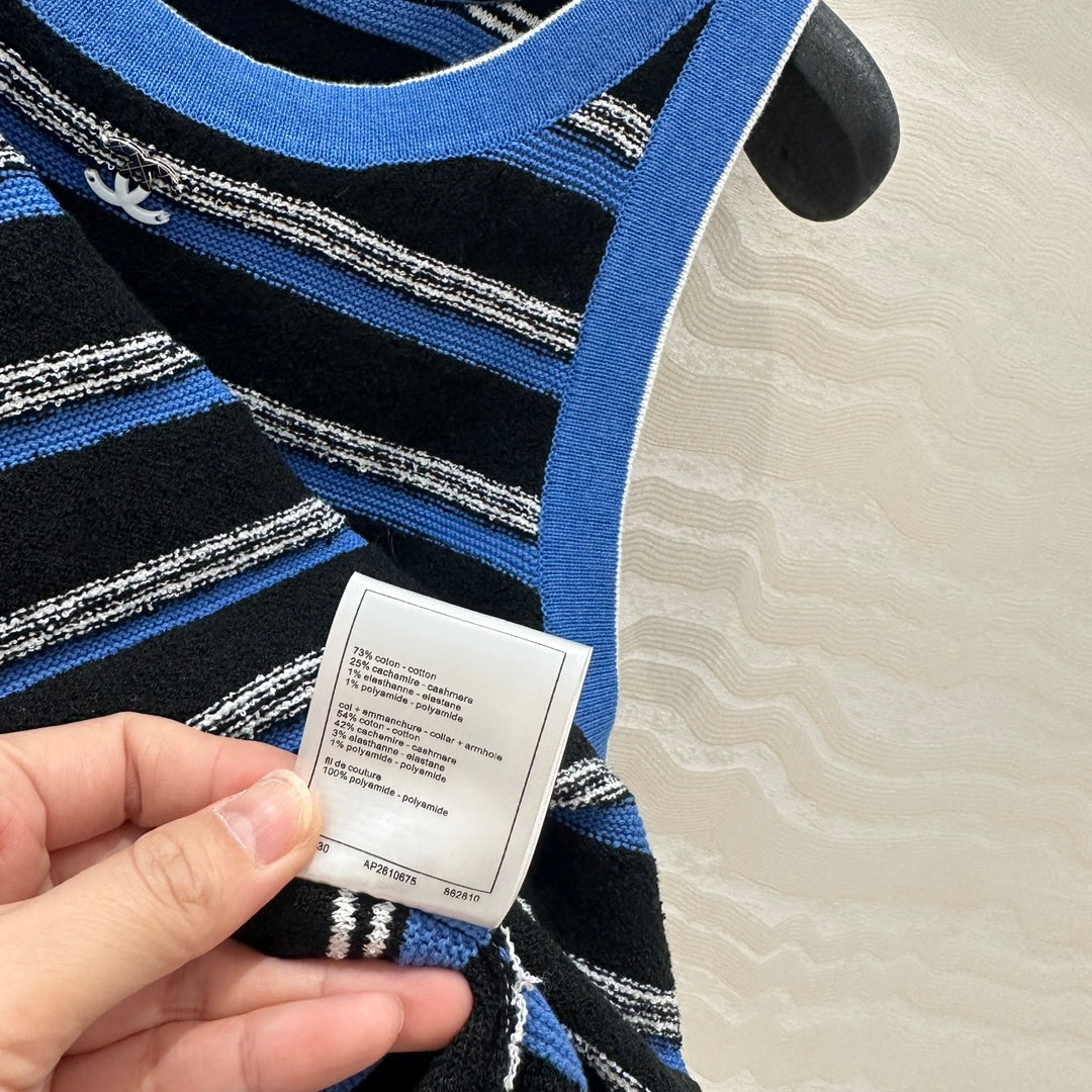 CH 25SS KNITTED VEST