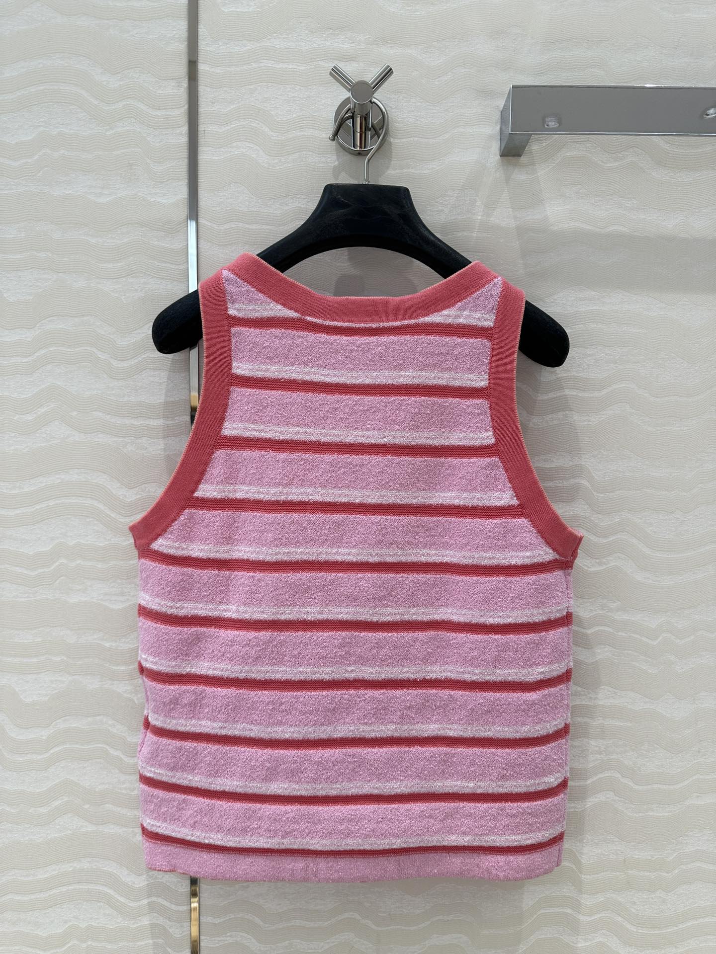 CH 25SS KNITTED VEST