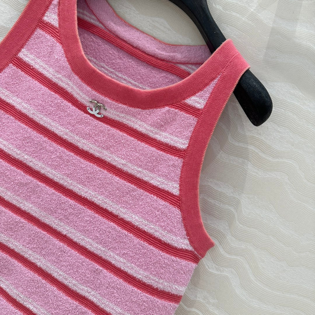 CH 25SS KNITTED VEST