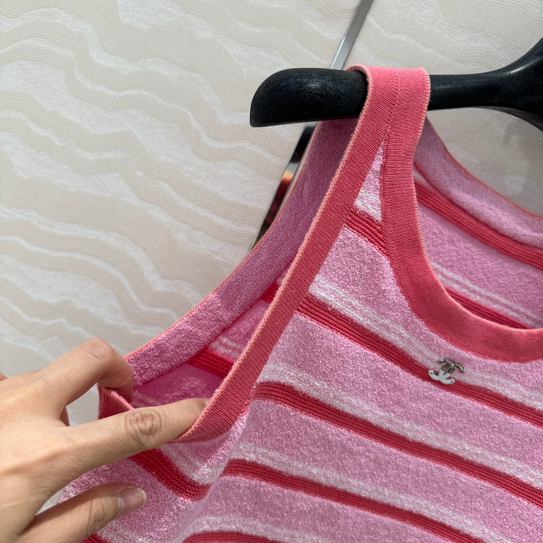 CH 25SS KNITTED VEST