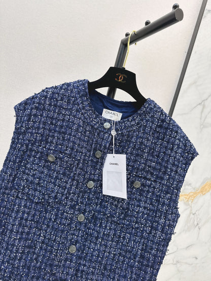 ch 25ss woven vest