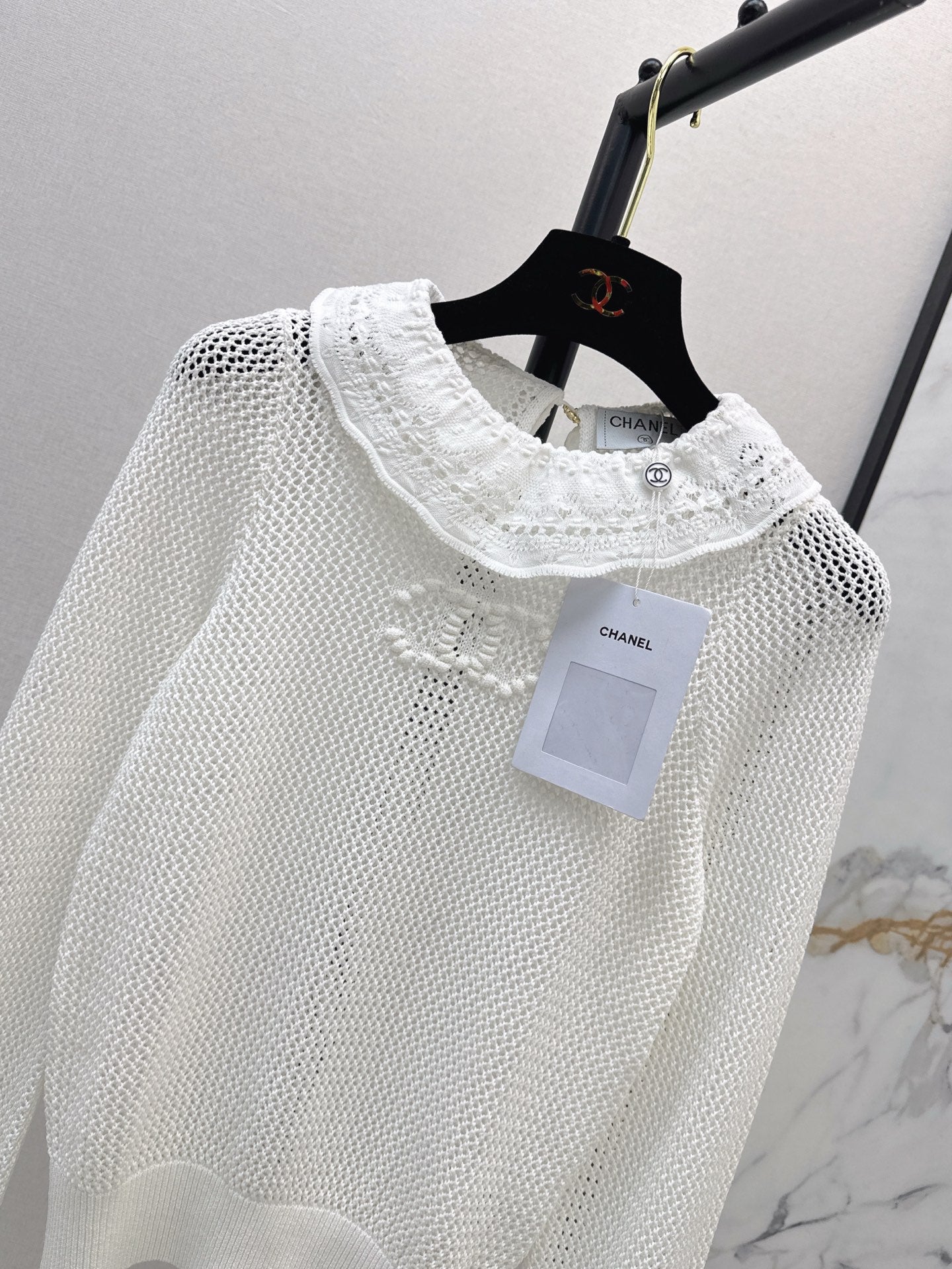 ch 25ss knitted ruffle sweater