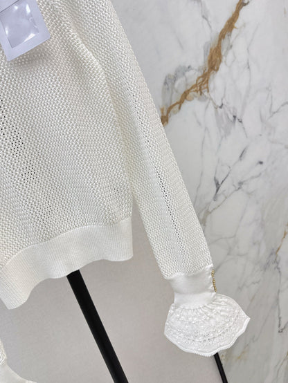 ch 25ss knitted ruffle sweater