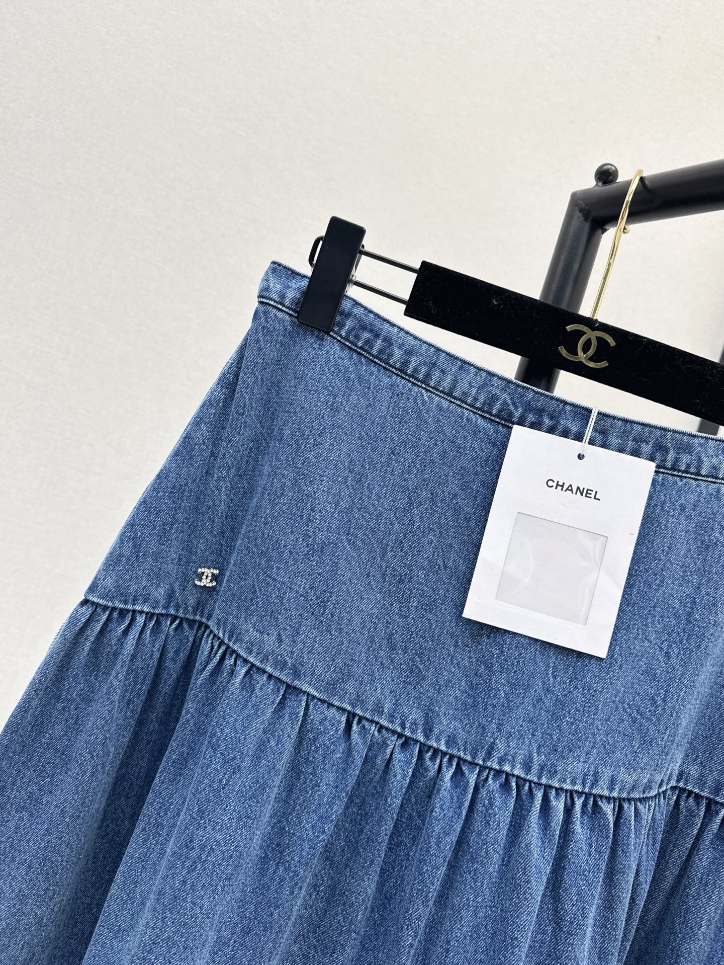 Ch 25ss ruffle skirt
