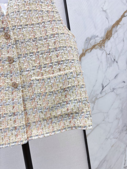 ch 25ss woven vest