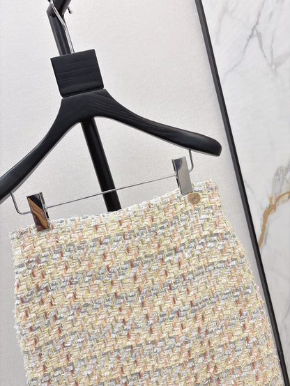 Ch 25ss woven skirt