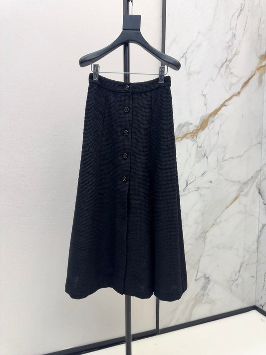 ch 25ss woven skirt