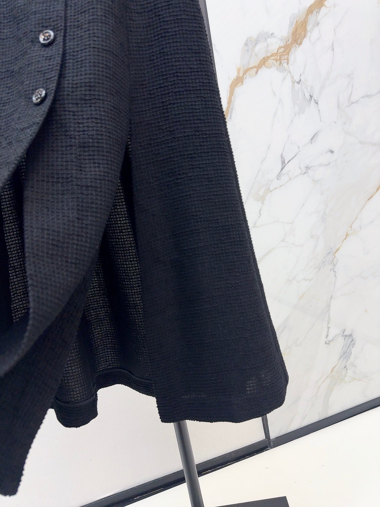 ch 25ss woven skirt