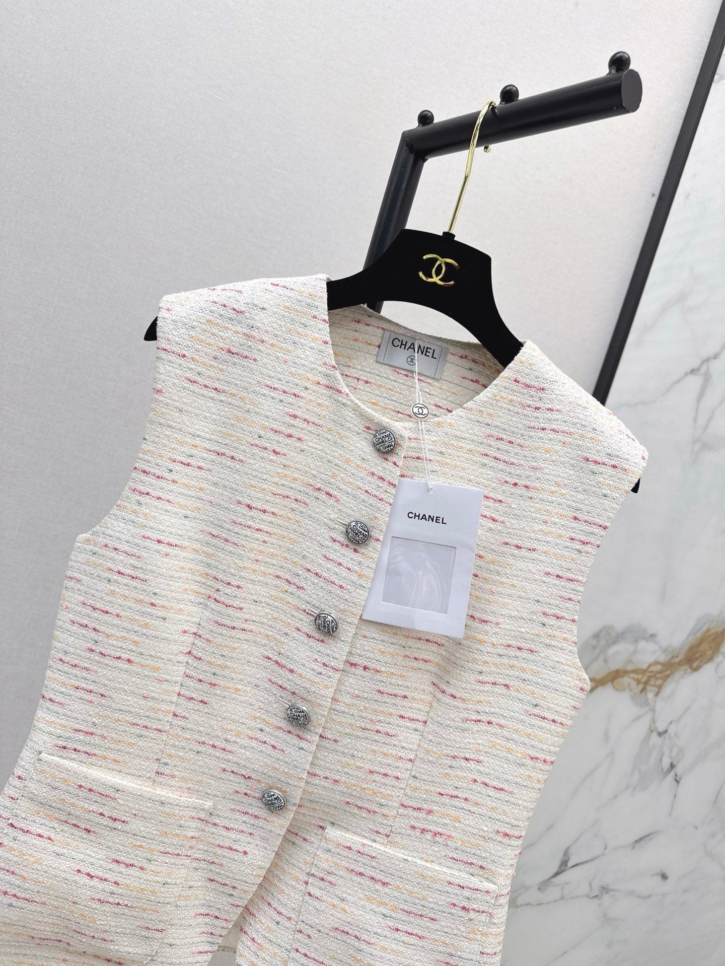 Ch 25ss woven vest