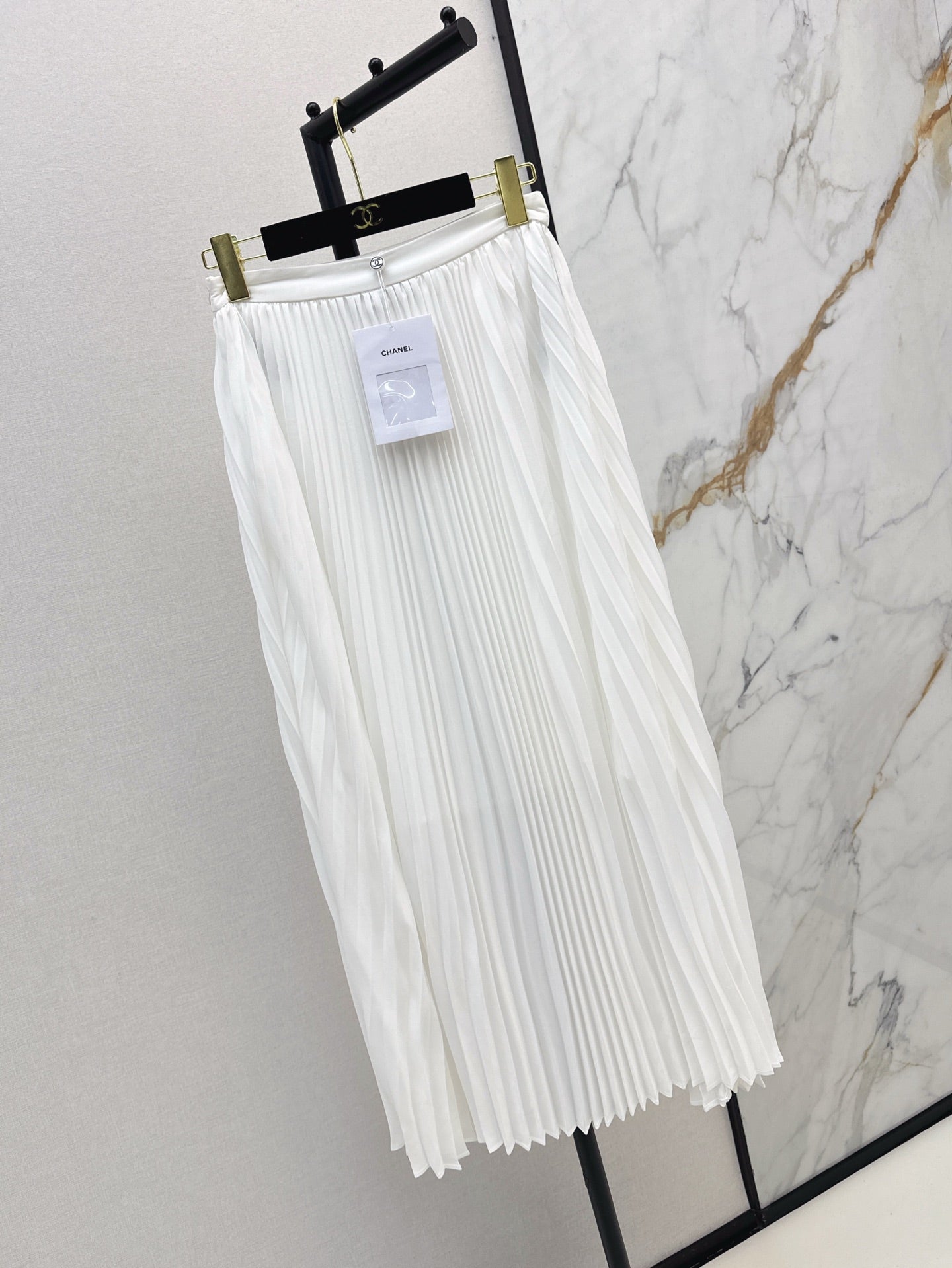 Ch 25ss pleated skirt