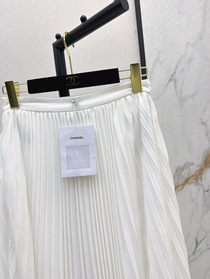 Ch 25ss pleated skirt