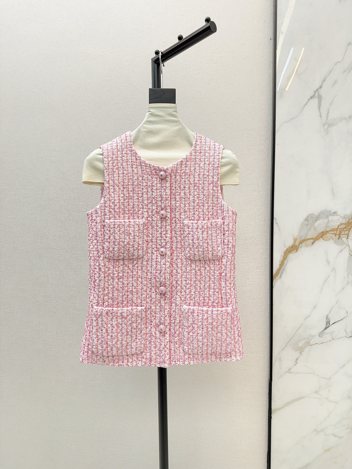 Ch 25ss woven vest