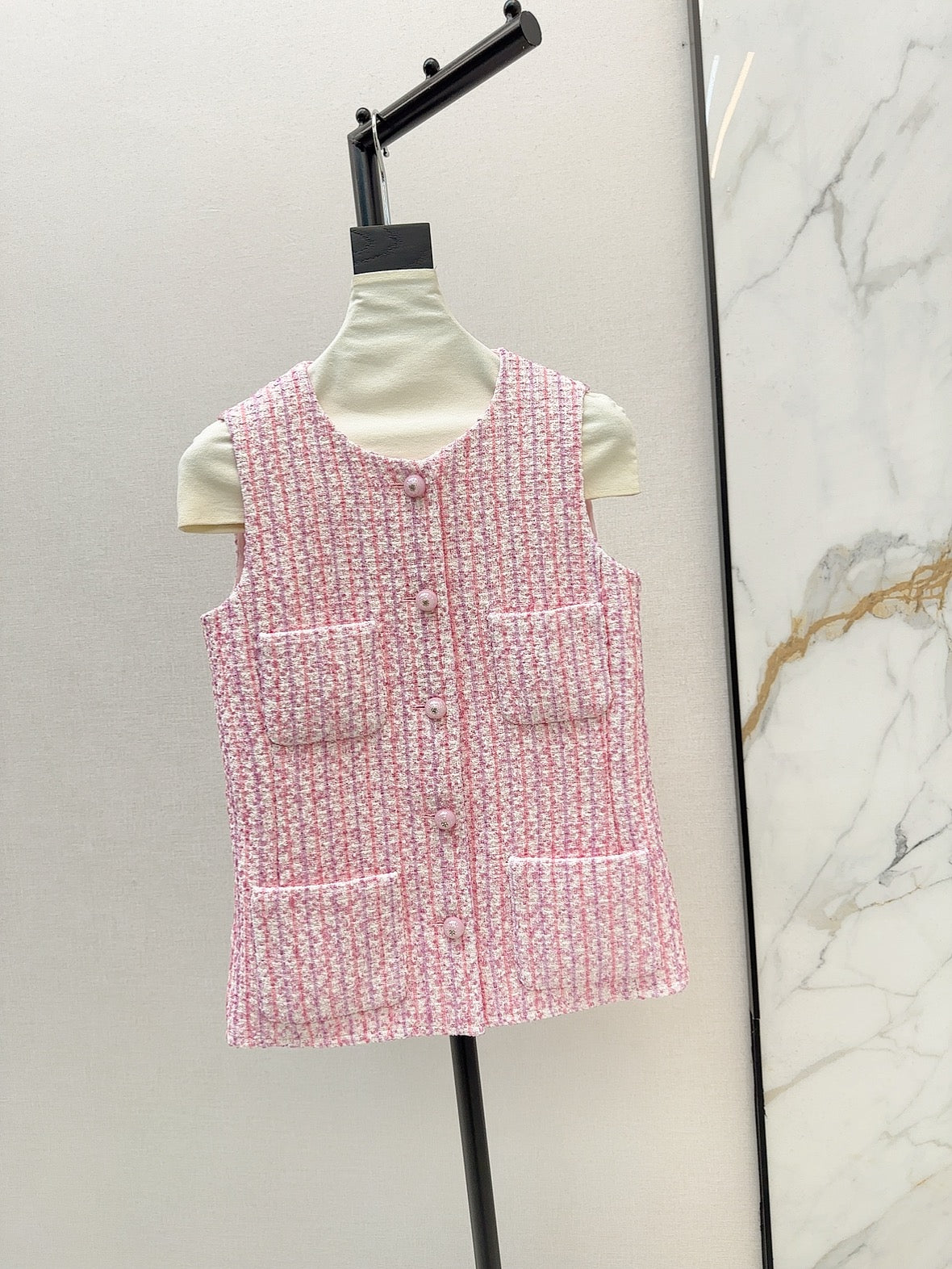 Ch 25ss woven vest