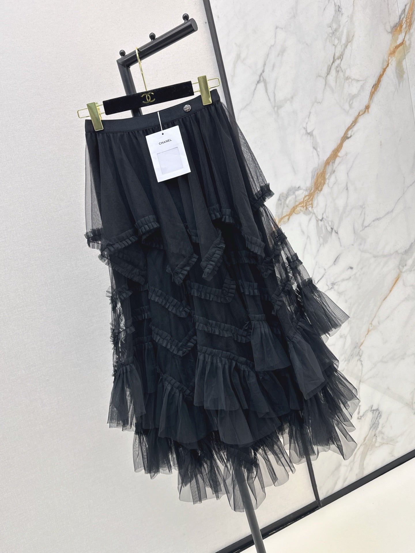 Ch 25ss ruffle skirt