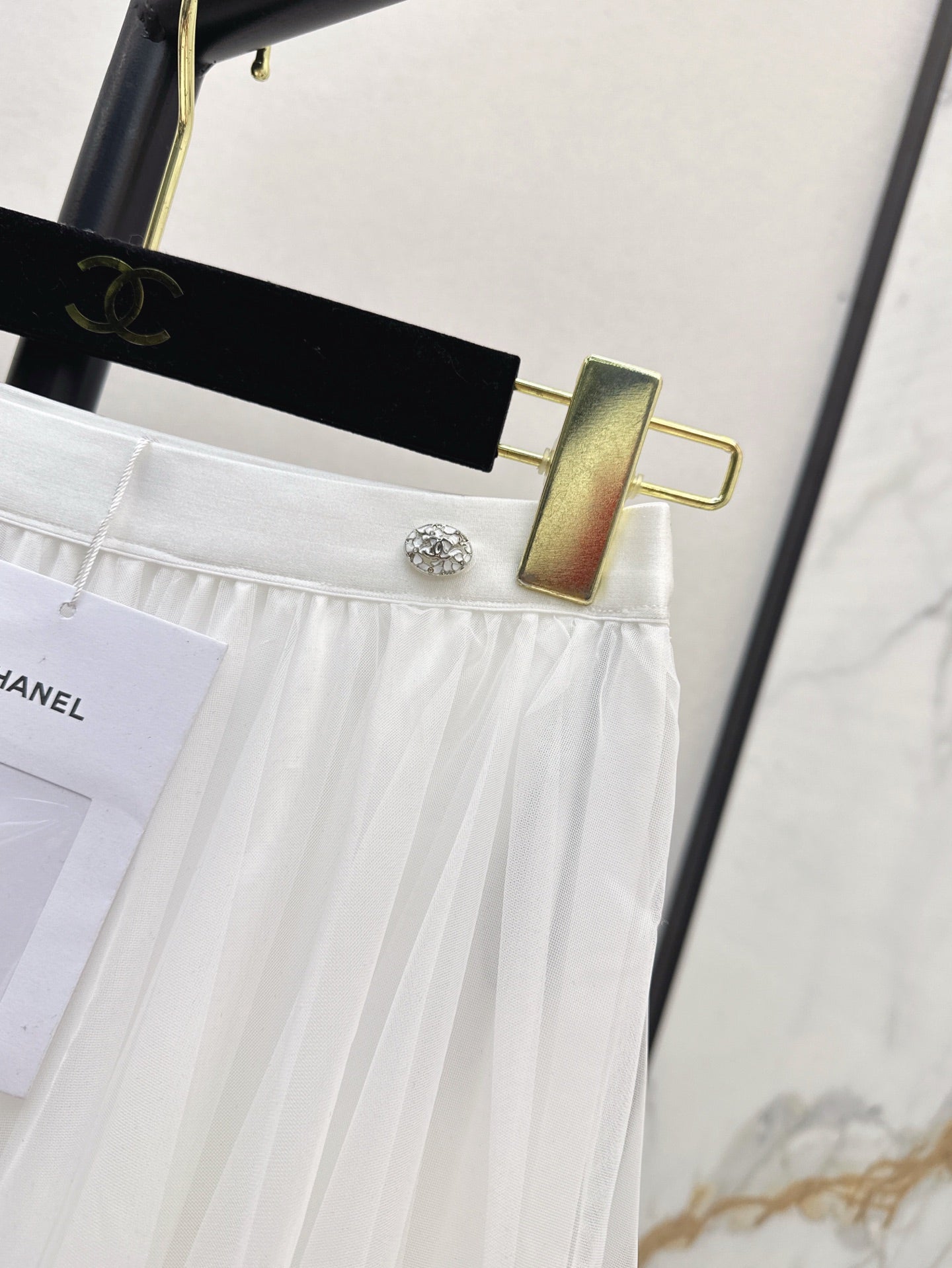 ch 25ss ruffle skirt