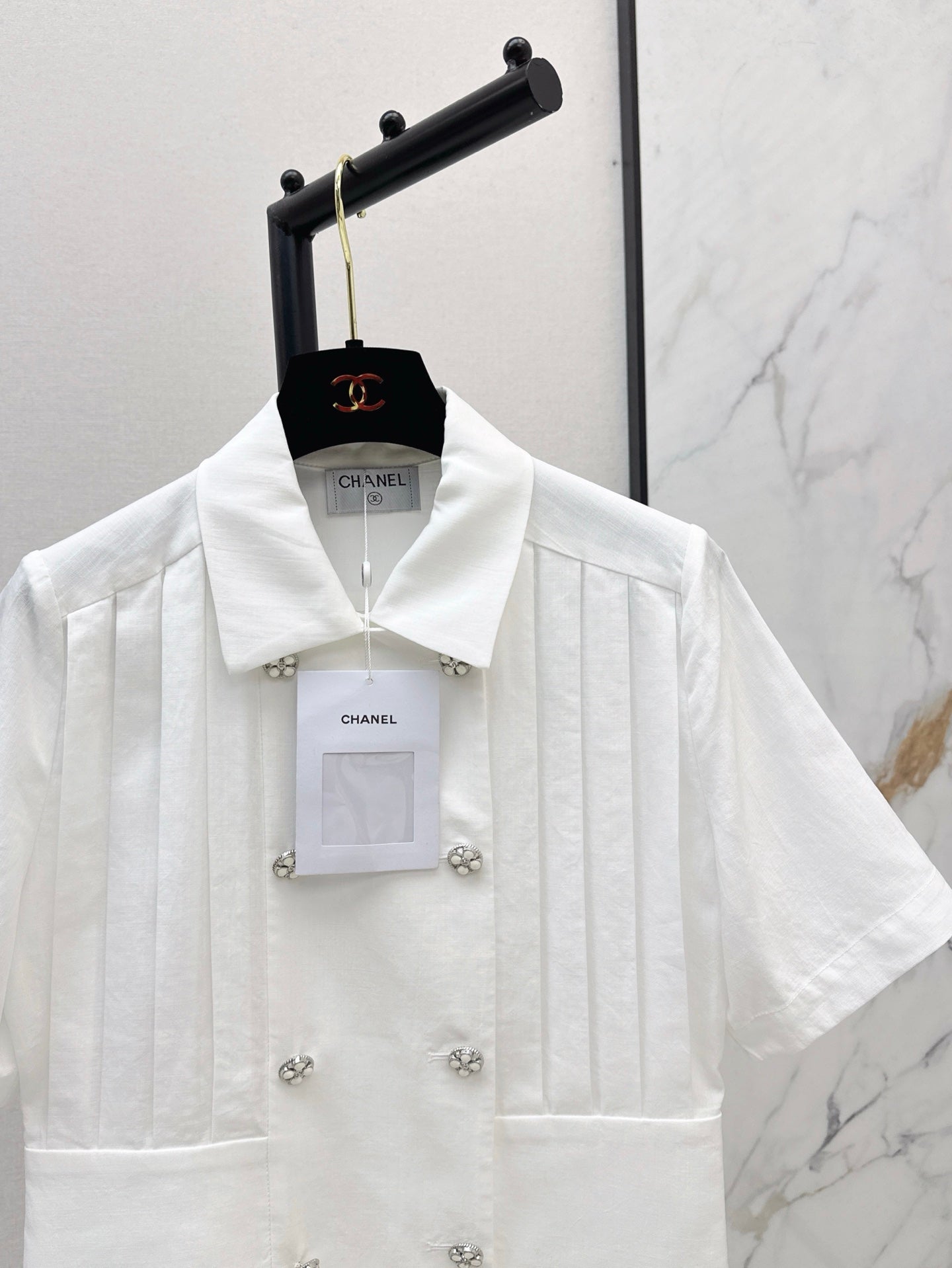 ch 25ss pleated shirt