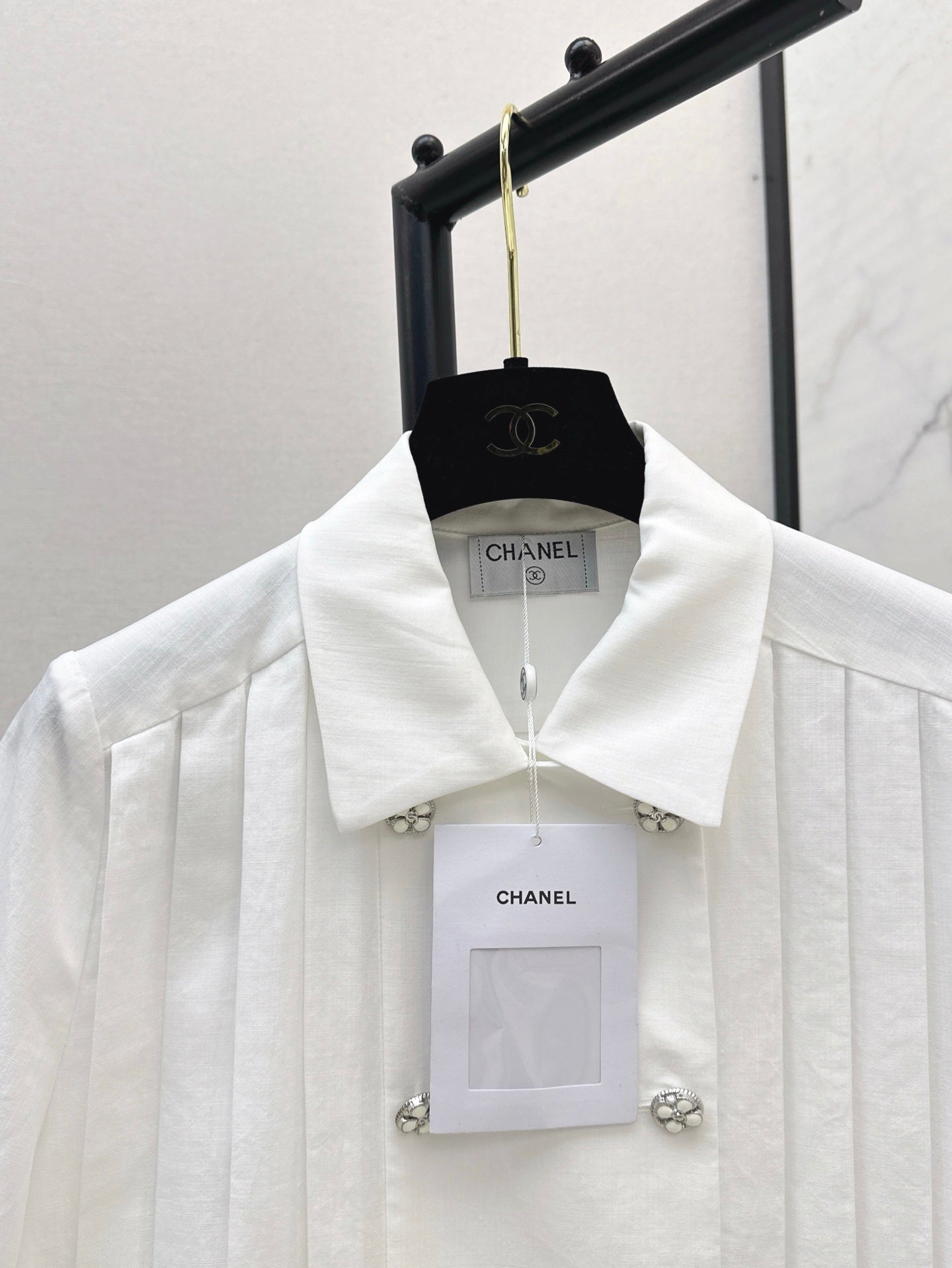 ch 25ss pleated shirt