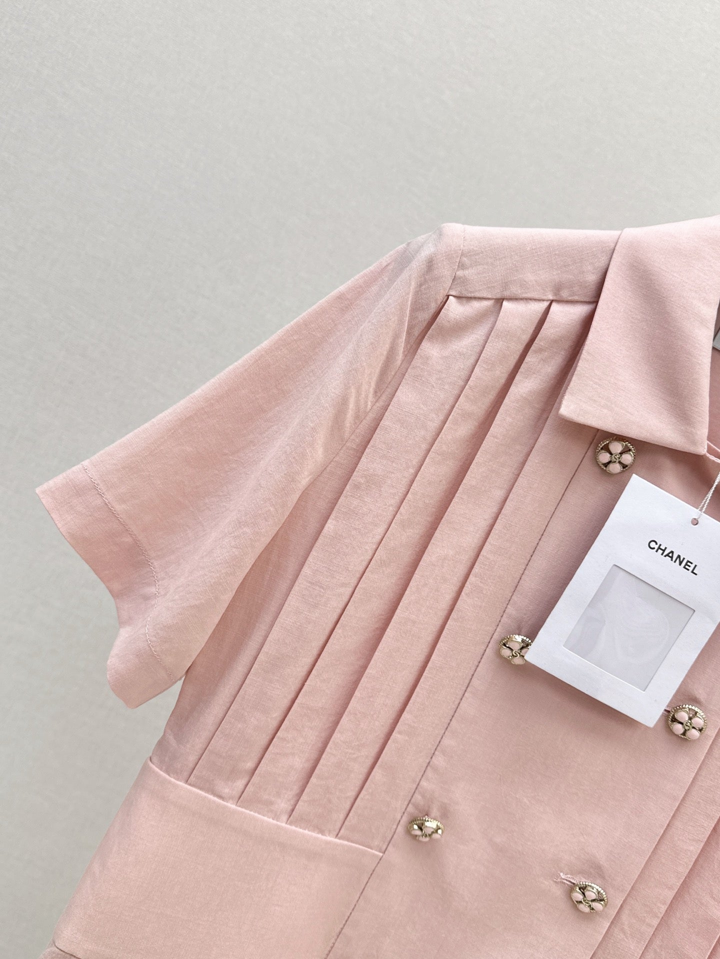ch 25ss pleated shirt