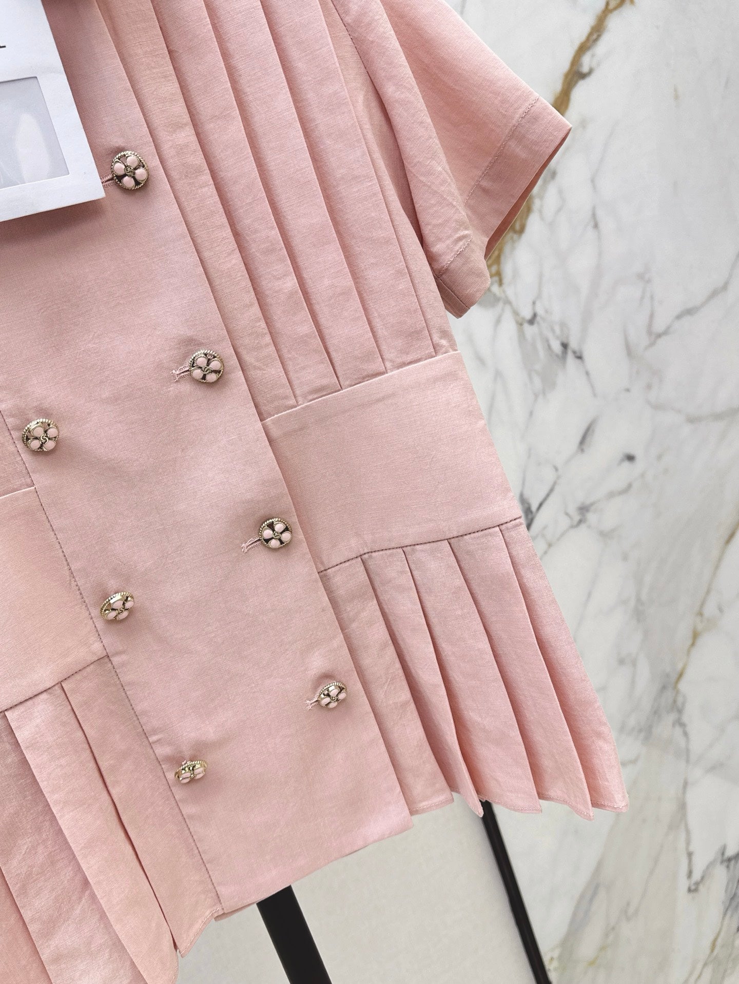 ch 25ss pleated shirt
